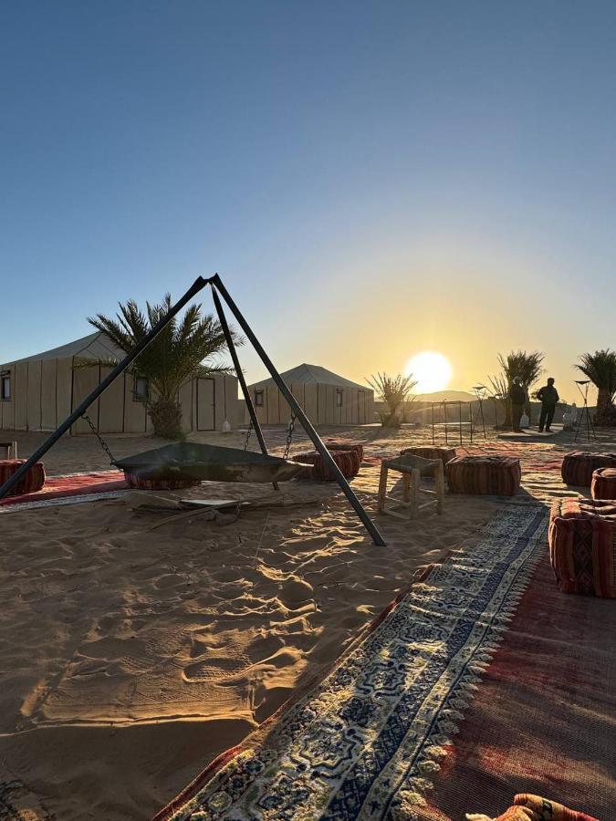 Sahara Dunes Luxury Camp Merzouga Zewnętrze zdjęcie
